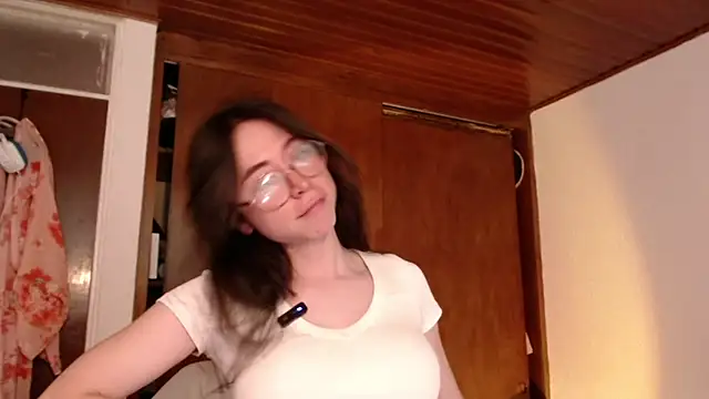 emily pearl  online show from 10-09-25, 08:53