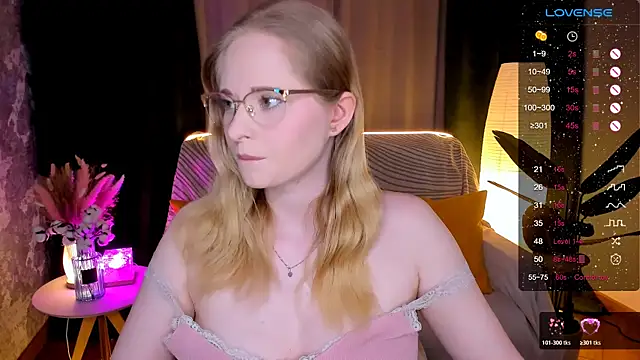 Aemilia  online show from 02-22-26, 06:16