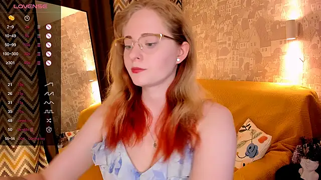 Snapshot of Aemilia_ chatting on 06-17-26, 08:36 Aemilia online show from 06-17-26, 08:36