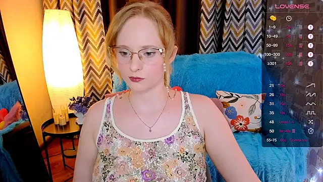 Aemilia  online show from 11-27-25, 08:37