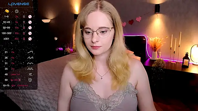 Aemilia  online show from 02-24-26, 08:26