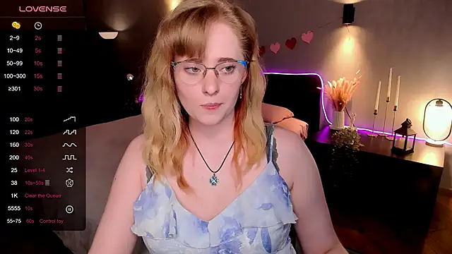 Snapshot of Aemilia_ chatting on 05-05-26, 08:28 Aemilia online show from 05-05-26, 08:28
