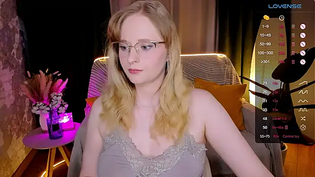 Aemilia  online show from 01-15-26, 08:51