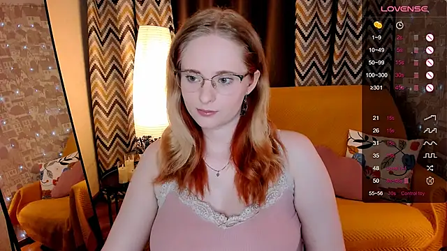 Snapshot of Aemilia_ chatting on 04-21-26, 02:25 Aemilia online show from 04-21-26, 02:25