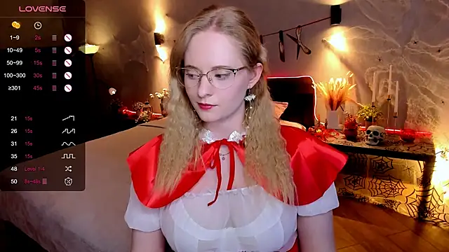 Snapshot of Aemilia_ chatting on 10-23-25, 08:46 Aemilia online show from 10-23-25, 08:46