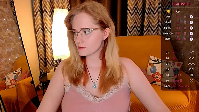 Snapshot of Aemilia_ chatting on 05-06-26, 08:40 Aemilia online show from 05-06-26, 08:40