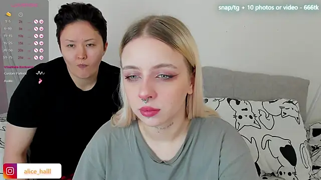 Snapshot of Alice_Halle chatting on 02-24-25, 04:26 Alice Halle online show from 02-24-25, 04:26