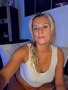 SpicyVicky online show from 09-30-25, 05:35