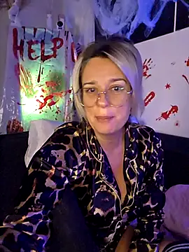 SpicyVicky online show from 10-24-25, 05:17