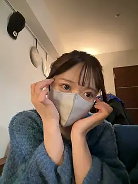 Snapshot of yuki-chi chatting on 03-21-25, 04:29 yuki-chi online show from 03-21-25, 04:29