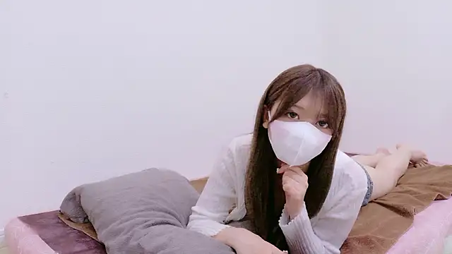 Snapshot of yuki-chi chatting on 09-15-25, 01:44 yuki-chi online show from 09-15-25, 01:44
