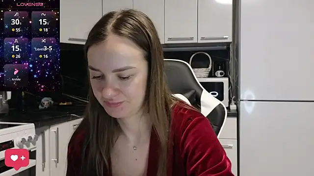 Snapshot of Strip-Lady chatting on 02-19-25, 02:23 Strip-Lady online show from 02-19-25, 02:23