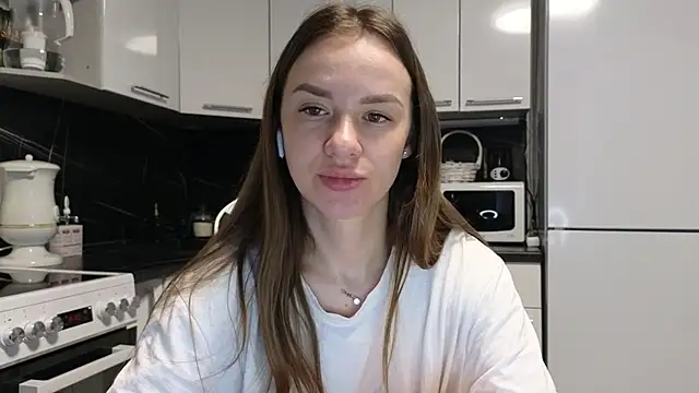 Snapshot of Strip-Lady chatting on 03-21-25, 01:45 Strip-Lady online show from 03-21-25, 01:45