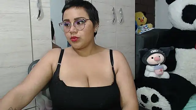 Snapshot of SWEETT_CORY chatting on 12-14-25, 02:51 SWEETT CORY online show from 12-14-25, 02:51