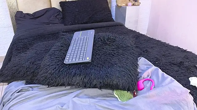 ximenawilliamss online show from 11-03-25, 11:25