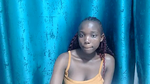 Snapshot of Latiffagodess chatting on 07-19-26, 05:32 Latiffagodess online show from 07-19-26, 05:32