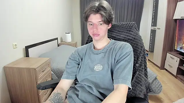 Liam sexy1 online show from 04-03-26, 01:28