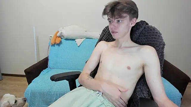 Snapshot of Liam_sexy1 chatting on 10-16-25, 08:33 Liam sexy1 online show from 10-16-25, 08:33