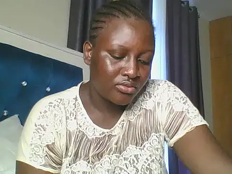Snapshot of Heavy_ass chatting on 06-17-26, 06:57 Heavy ass online show from 06-17-26, 06:57