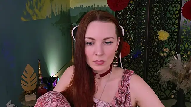 Snapshot of VandaRossi chatting on 02-28-25, 02:20 VandaRossi online show from 02-28-25, 02:20