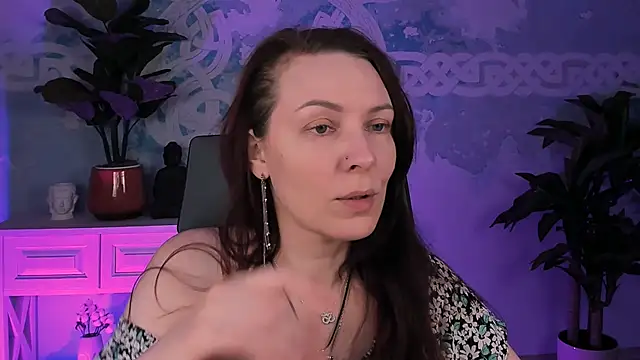 VandaRossi online show from 11-10-25, 09:36