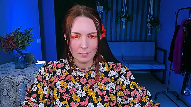 Snapshot of VandaRossi chatting on 02-20-25, 12:25 VandaRossi online show from 02-20-25, 12:25