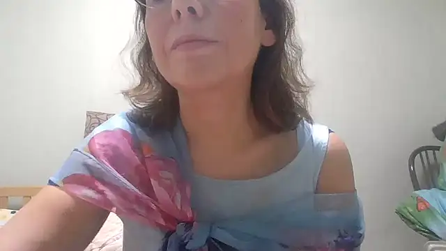 HollyJewel online show from 11-03-25, 06:11