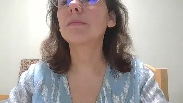 HollyJewel online show from 04-01-26, 04:59