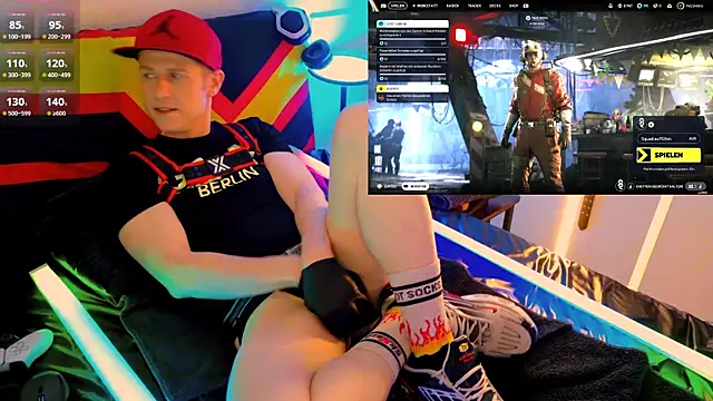 Fuc71 online show from 11-02-25, 02:22