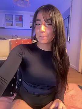 ZoeZayd online show from 04-12-26, 06:11