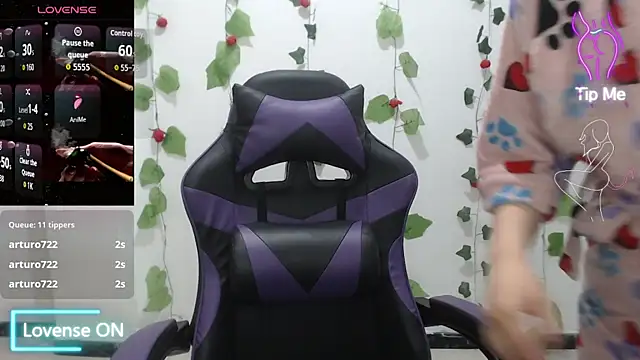 Liaroberts1 online show from 02-03-26, 06:40