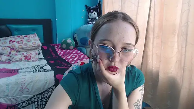 Liaroberts1 online show from 03-18-25, 11:55