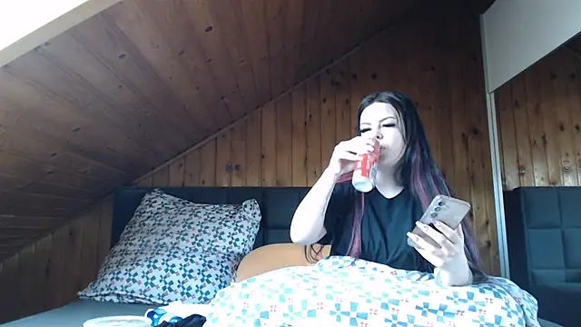 BoeseMoni1998 online show from 02-28-26, 09:31