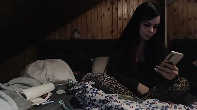 BoeseMoni1998 online show from 09-27-25, 05:19