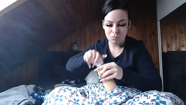 BoeseMoni1998 online show from 11-09-25, 11:47