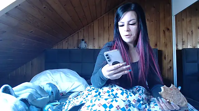 BoeseMoni1998 online show from 09-24-25, 09:05