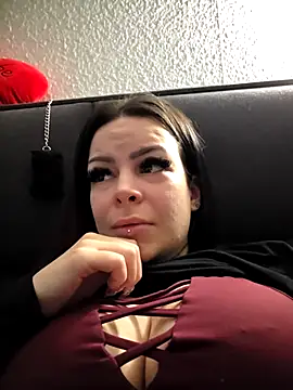 BoeseMoni1998 online show from 04-15-26, 09:37