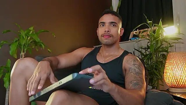 LincomAmith online show from 02-18-26, 03:48