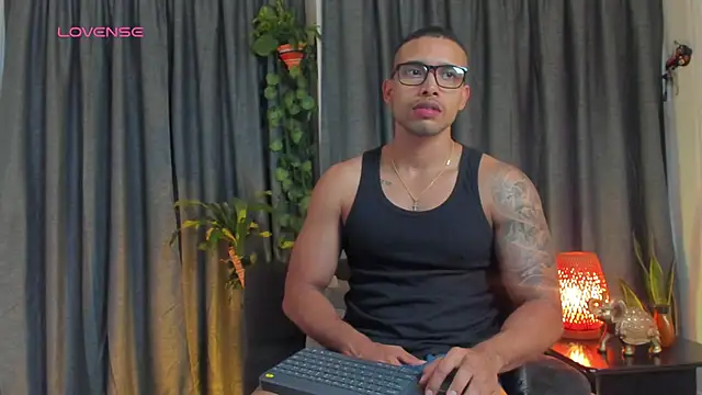 LincomAmith online show from 09-18-25, 10:24