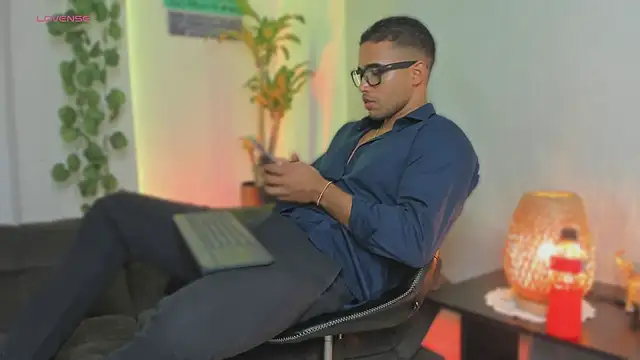 LincomAmith online show from 02-23-25, 04:50