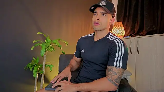 LincomAmith online show from 11-07-25, 01:21