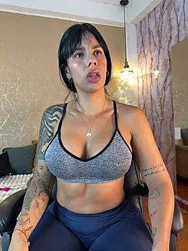 Cleopatra Fit online show from 12-20-25, 10:07