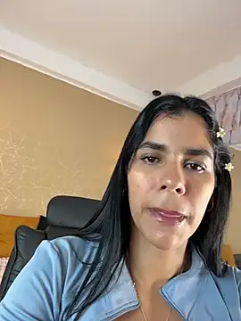 Cleopatra Fit online show from 03-18-26, 10:18