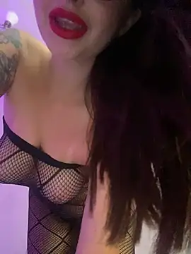 Snapshot of GoodGirll2133 chatting on 12-18-24, 10:30 GoodGirll2133 online show from 12-18-24, 10:30