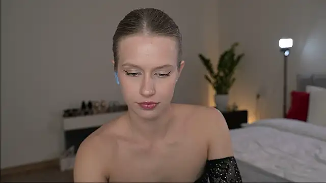 ella twinkl online show from 05-02-26, 06:46