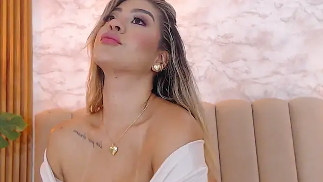 JoannaStanford online show from 09-20-25, 03:06