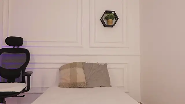 Snapshot of meloddysky chatting on 02-16-26, 01:54 meloddysky online show from 02-16-26, 01:54