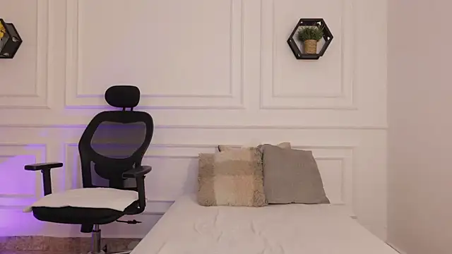 Snapshot of meloddysky chatting on 02-09-26, 04:05 meloddysky online show from 02-09-26, 04:05