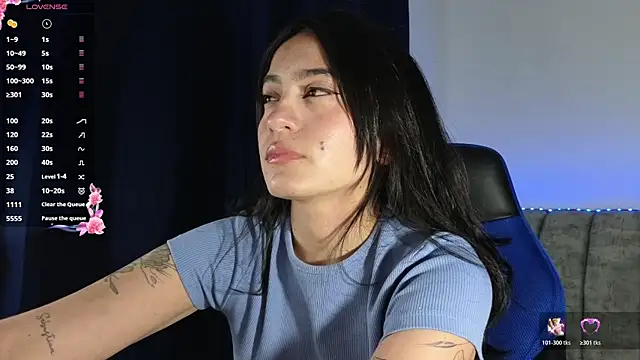 Snapshot of ZaraDames_ chatting on 04-29-26, 06:06 ZaraDames online show from 04-29-26, 06:06