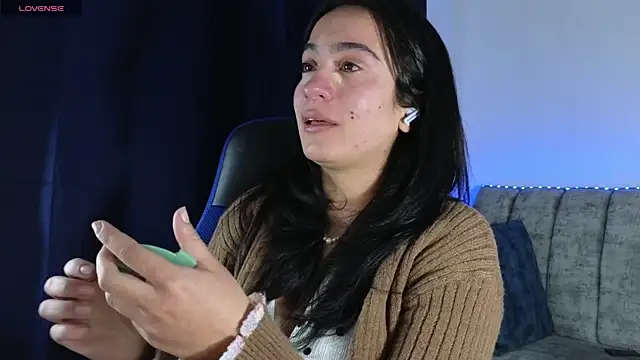 Snapshot of ZaraDames_ chatting on 04-26-26, 05:27 ZaraDames online show from 04-26-26, 05:27